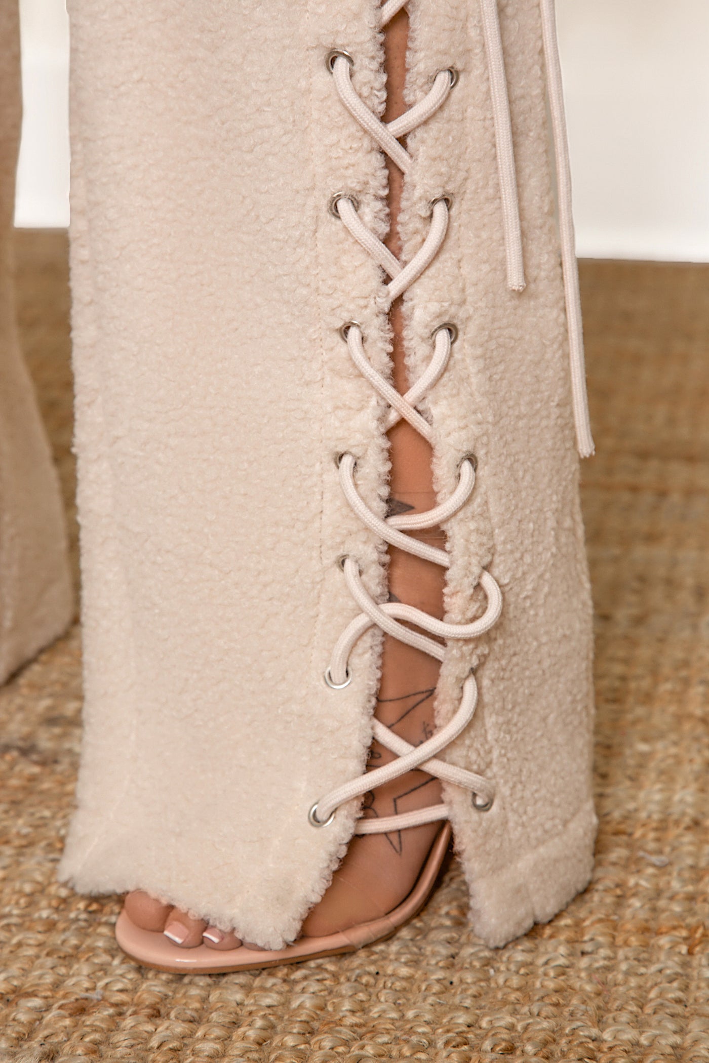 The Alps Sherpa 2-Piece Lace Up Pants Vest Set